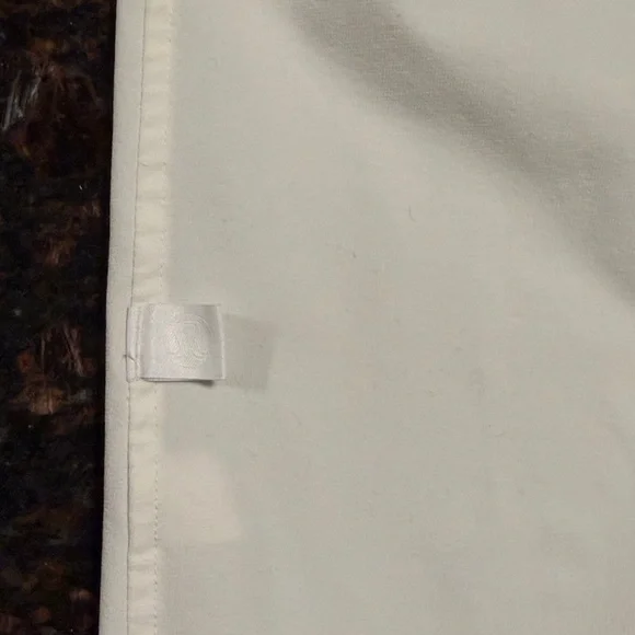 Lululemon Athletica white Dress Shirt size small - Picture 5 of 5